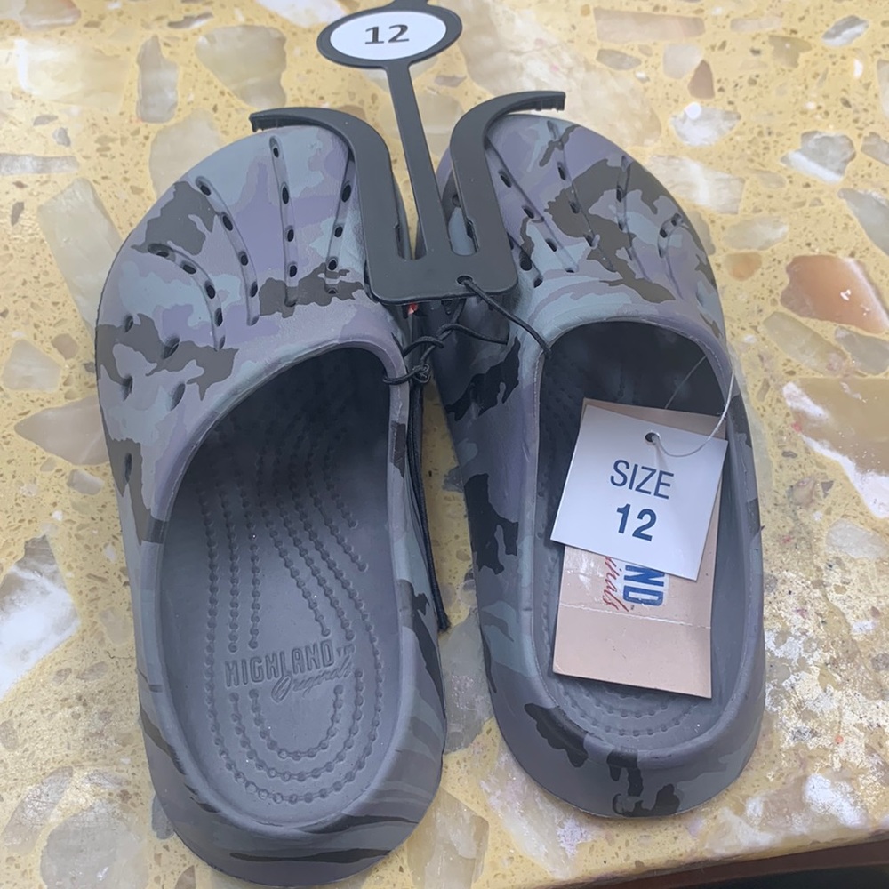 Boys camouflage crocs